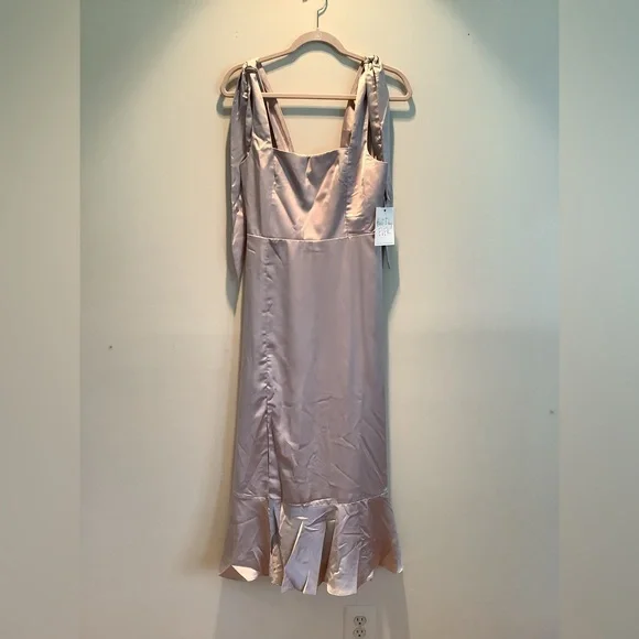 NWT Show Me Your Mumu Wedding/Party Claire Midi Dress Dune Luxe Satin Size Large - Picture 3 of 9